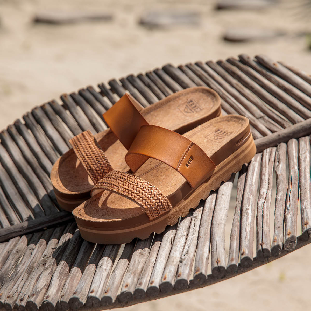 CI9863_CUSHIONVISTAHI_BRAID_NATURAL_3-1.jpg