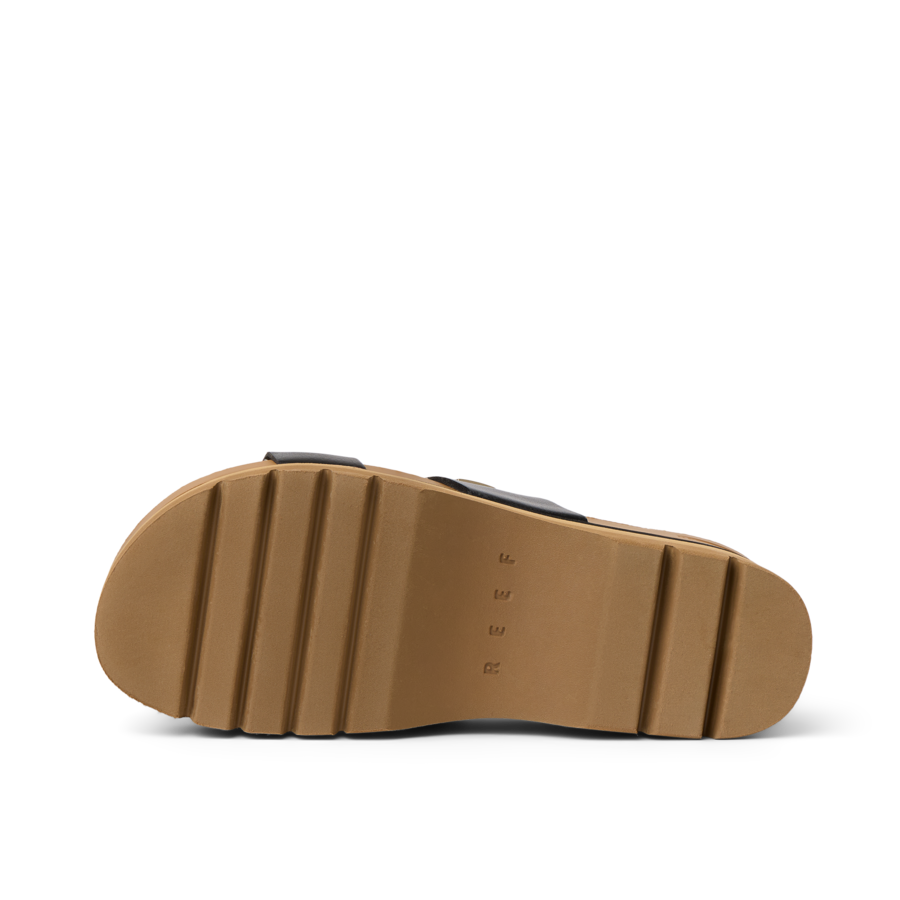 CJ0654_CUSHION_VISTA_HIGHER_BLACK_O_SHADOW-900x900-c4cc11b.png