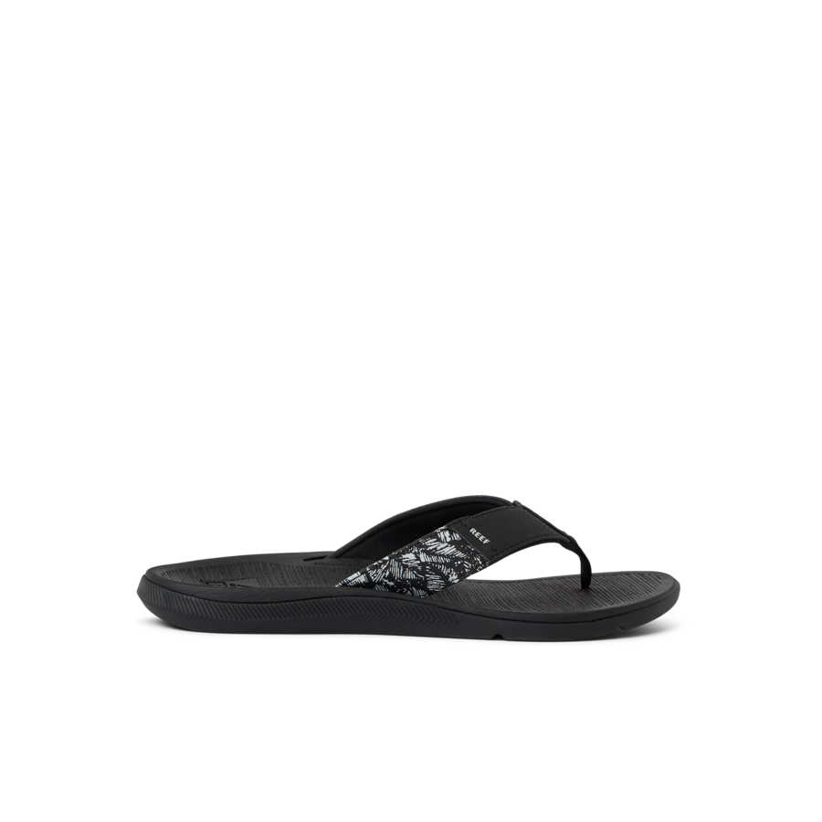 CJ3624_SANTA_ANA_BLACK_WHITE_RS_SHADOW-900x900-c4cc11b-1.png