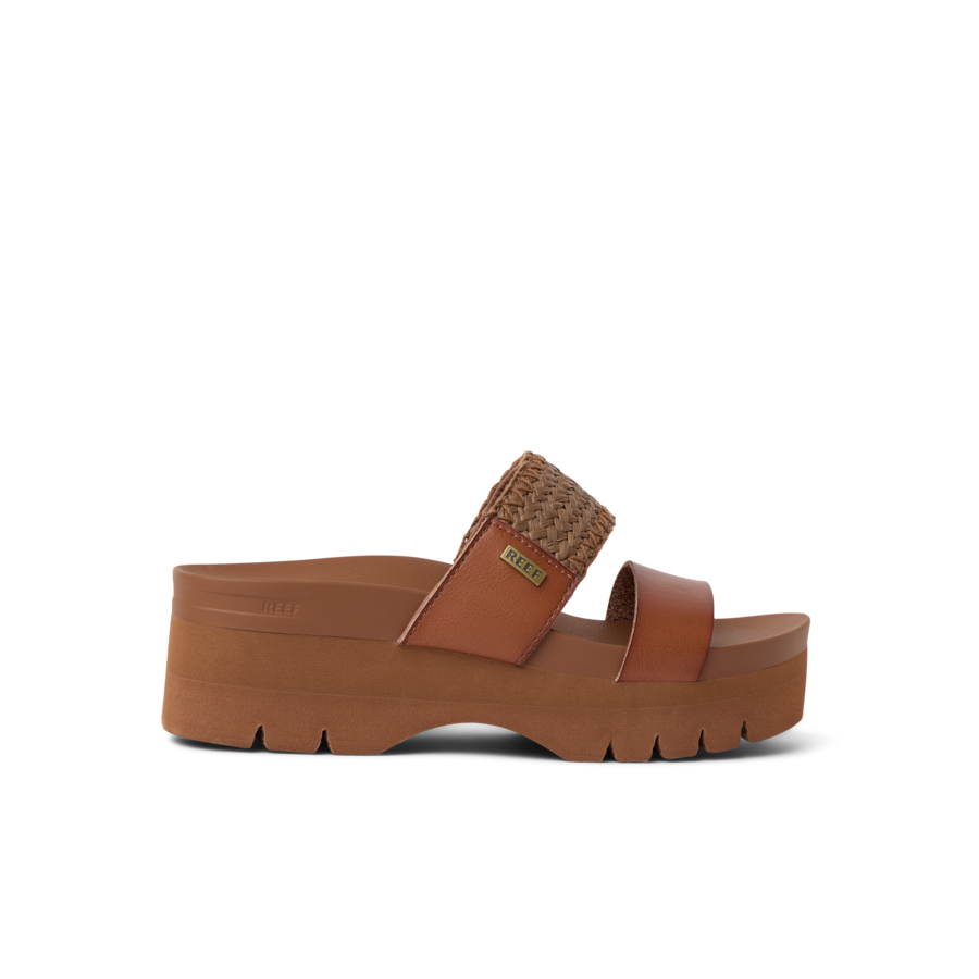CJ5801_CUSHION_VISTA_HIGHER_ESPRESSO_RAFFIA_RS_SHADOW-900x900-c4cc11b.png