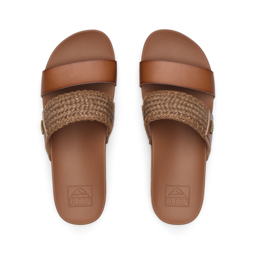 CJ5801_CUSHION_VISTA_HIGHER_ESPRESSO_RAFFIA_T_SHADOW-900x900-c4cc11b.png