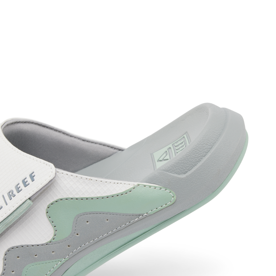CJ6222_CRUISER_SLIDE_GREY_GREEN_DTL2_shadow-900x900-c4cc11b.png
