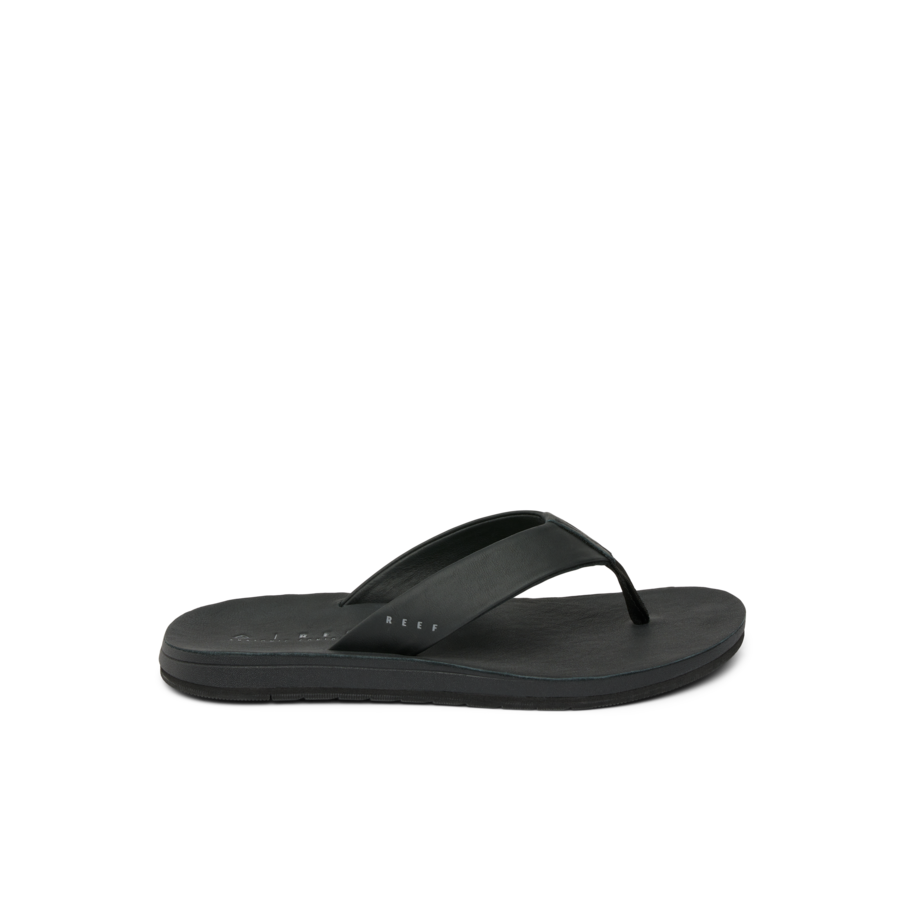CJ6247_OJAI_CLASSIC_BLACK_RS_shadow-900x900-c4cc11b.png