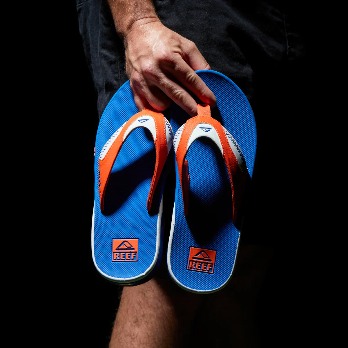 CJ6404-Fanning-Pregame-Orange-Blue-2_0cffa8a8-d45c-4c66-9a4f-07dd7521f9f3.webp