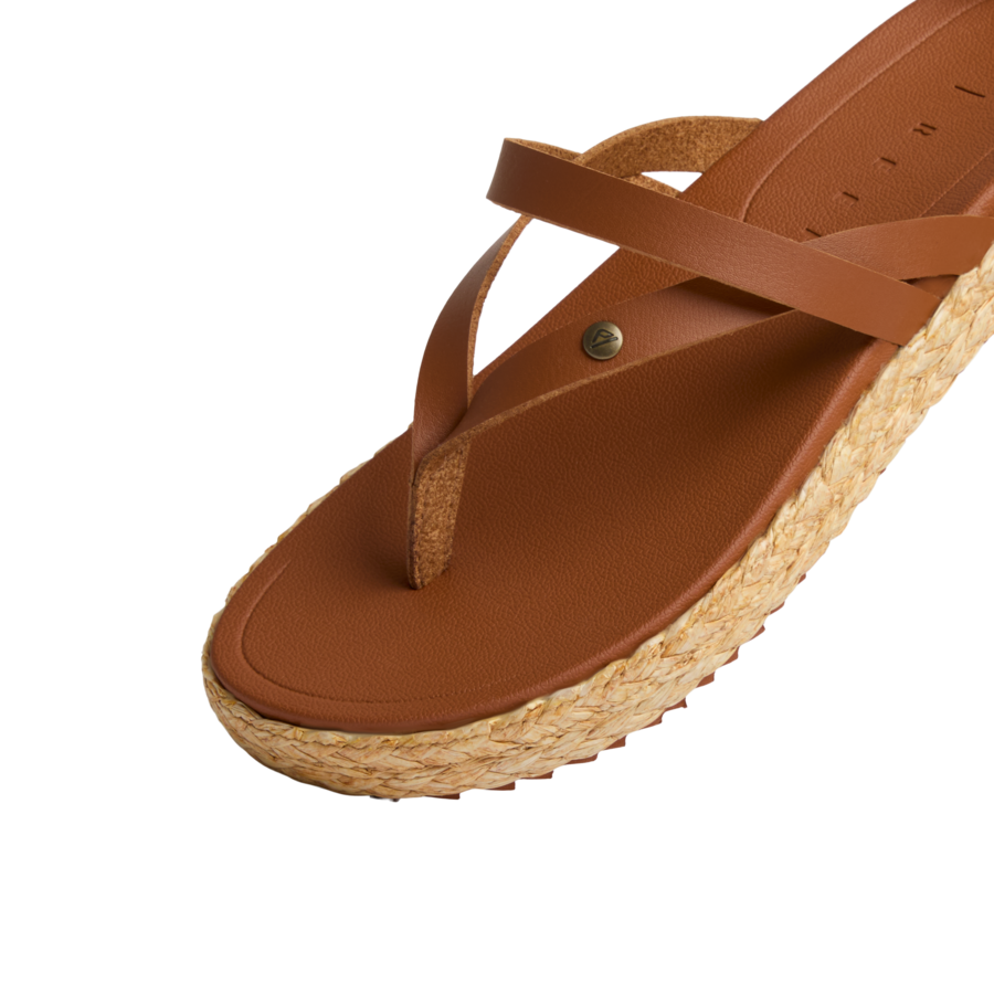 CJ6486_VISTACARMEN_COCOA_DTL1_SHADOW-900x900-c4cc11b.png