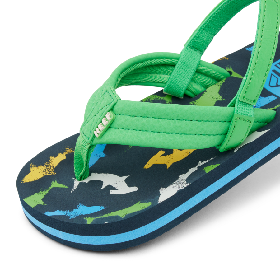 CJ6624_LITTLE_AHI_MULTI_SHARK_DTL1_shadow-900x900-c4cc11b.png