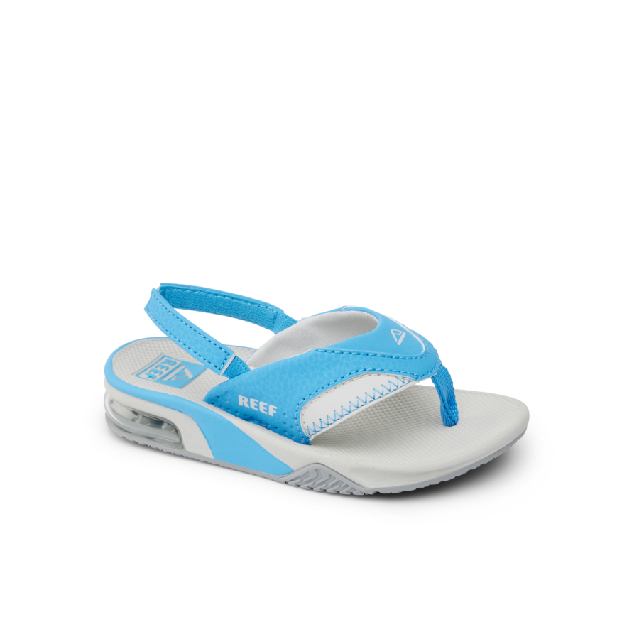 CJ6638_LITTLE_FANNING_LIGHT_GREY_LIGHT_BLUE_MAIN_shadow-900x900-c4cc11b.png