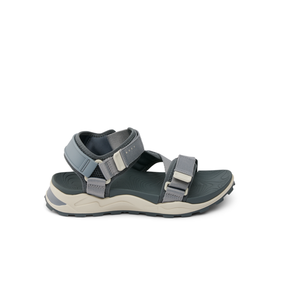CJ6744_CROSS_SHORE_GREY_TAN_RS_shadow-900x900-c4cc11b.png