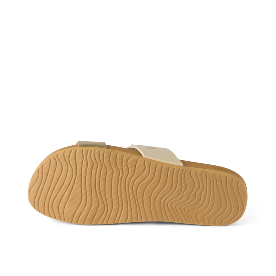 CJ7124_CUSHION_VISTA_VTINAGE_GOLD_O_shadow-900x900-c4cc11b.png