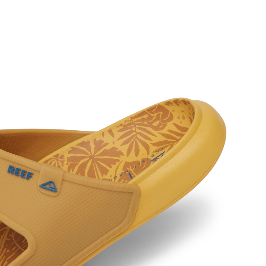 CJ7220_OASIS_DOUBLE_UP_GOLD_TROPICS_DTL2_SHADOW-900x900-c4cc11b_1.png
