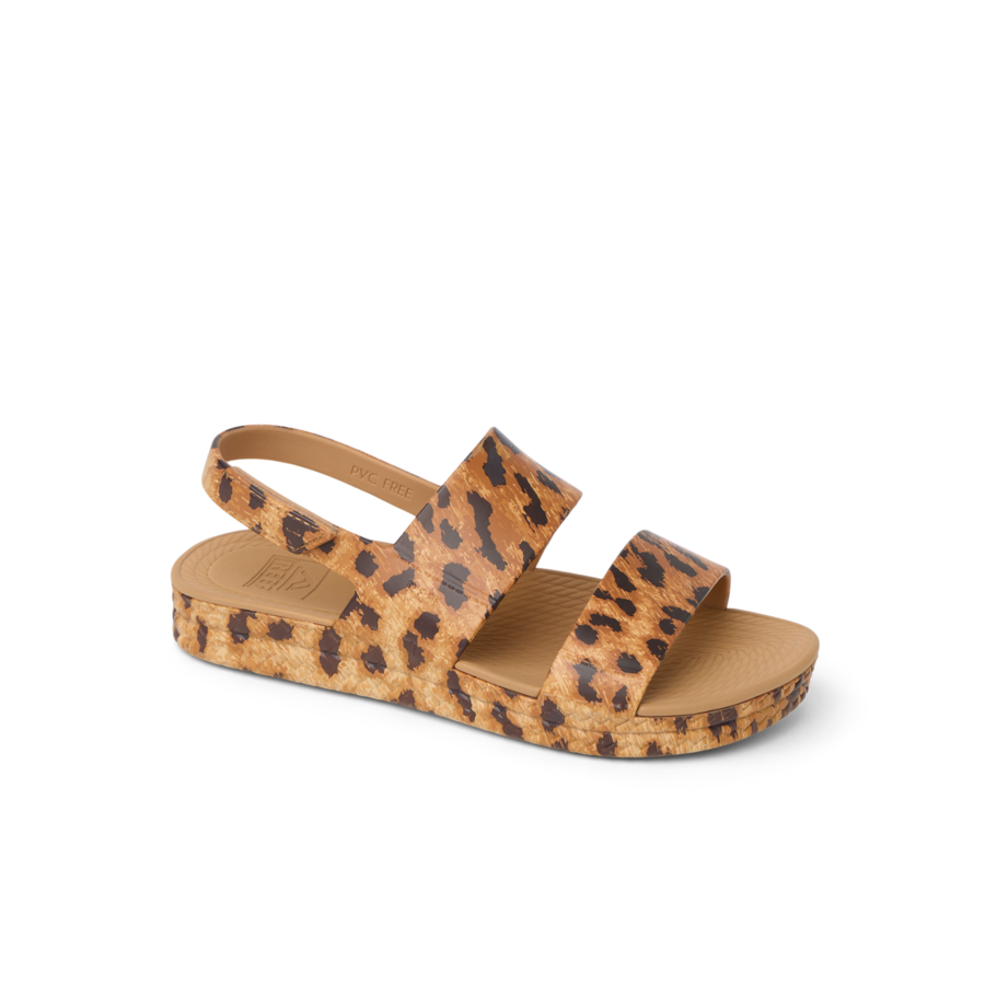 CJ7357_WATER_VISTA_LEOPARD_MAIN_SHADOW-900x900-c4cc11b.png
