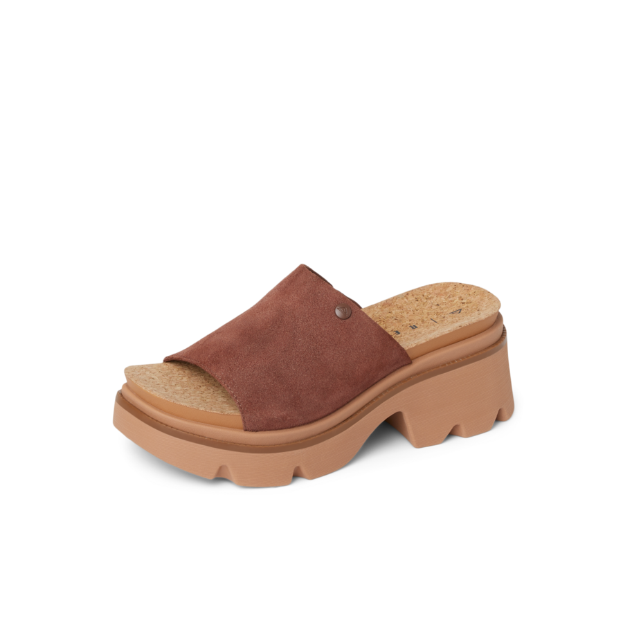CJ7378_VISTA_LUXE_EVIE_BROWN_LS-900x900-c4cc11b-1.png