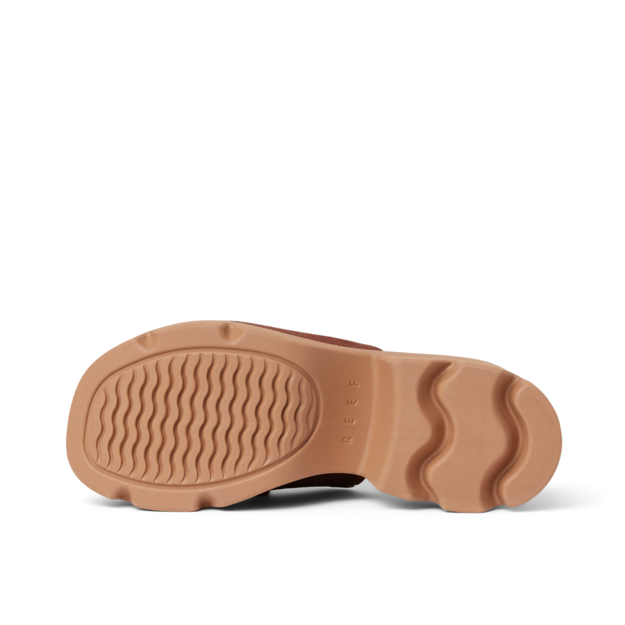 CJ7378_VISTA_LUXE_EVIE_BROWN_O-900x900-c4cc11b.png