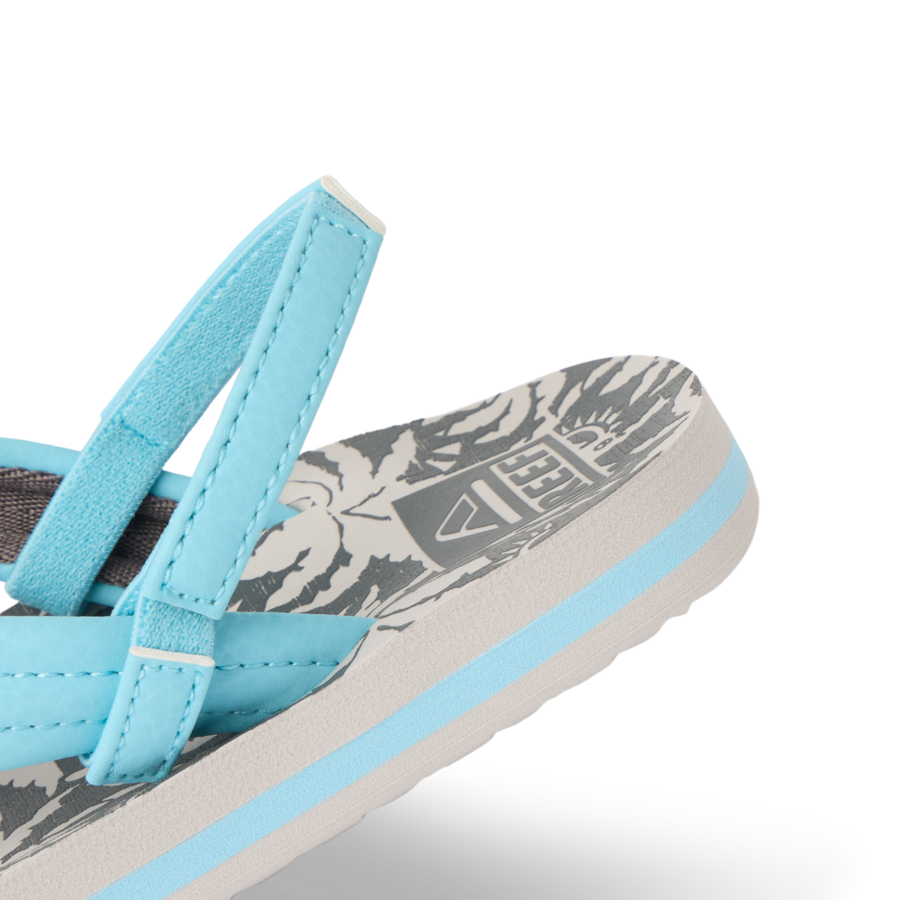 CJ7669_LITTLE_AHI_LIGHT_BLUE_PALM_DTL2_SHADOW-900x900-c4cc11b.png