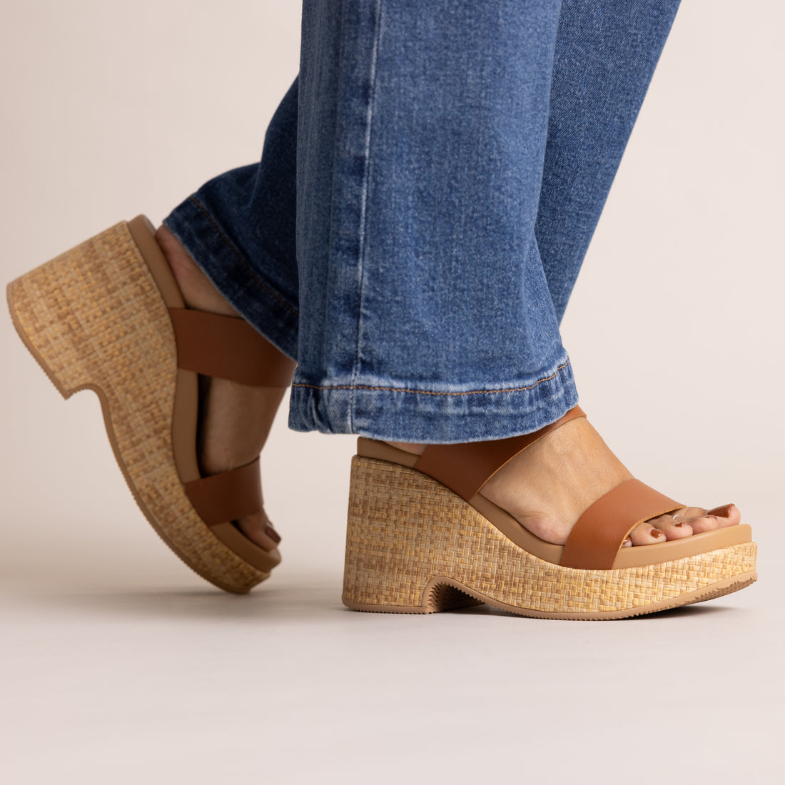 CJ7734_Sunset_Ibiza_Leather_Brown_4581-1800x1200-674bec2_1-1.jpg