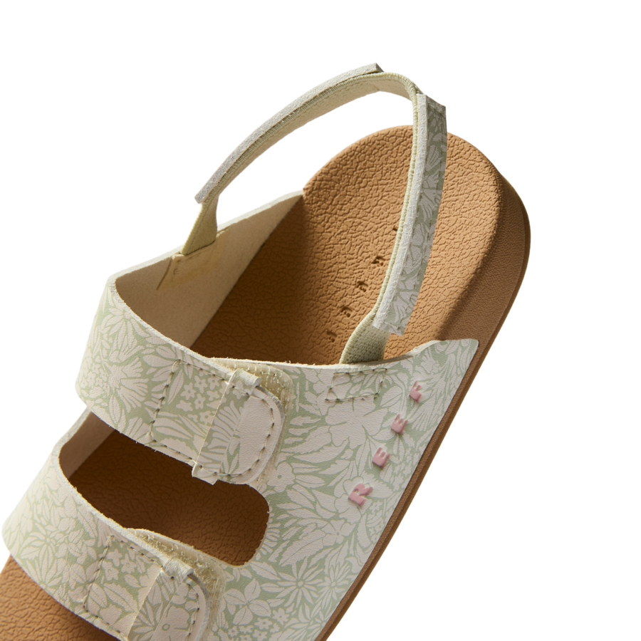 CJ7791_LITTLESUNSTROLL_FLORAL_DTL2_SHADOW-900x900-c4cc11b.png