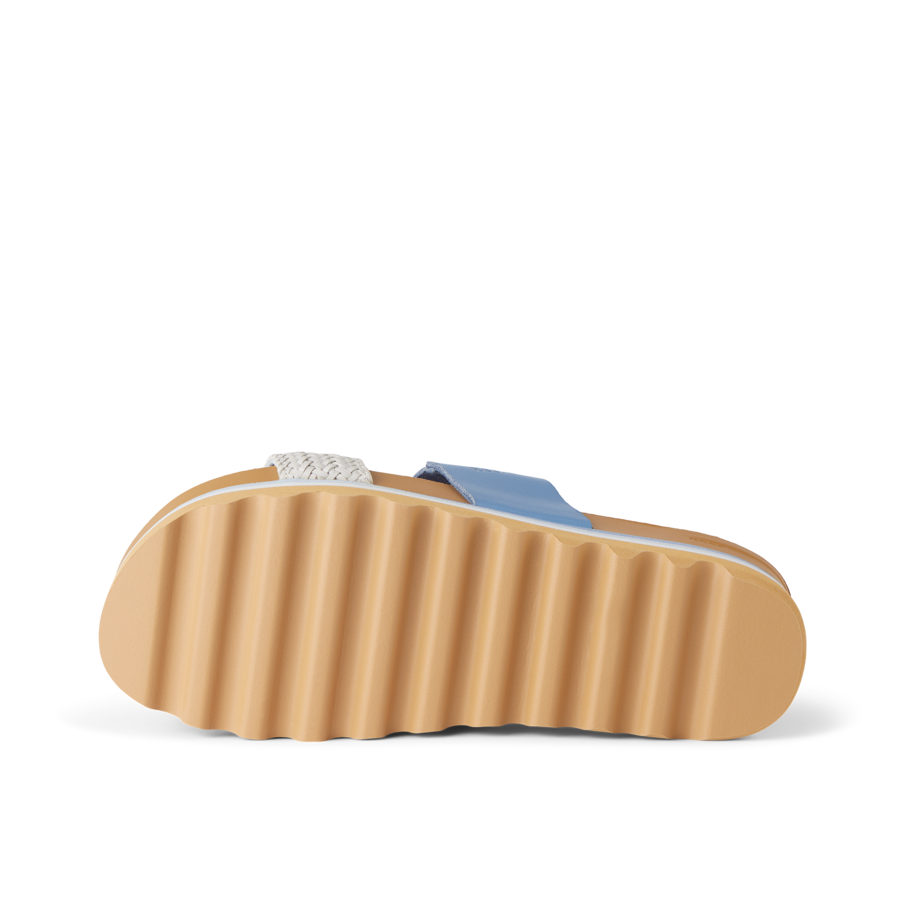 CJ7874_CUSHIONVISTAHI_BLUEDUOBRAID_O-900x900-c4cc11b.png