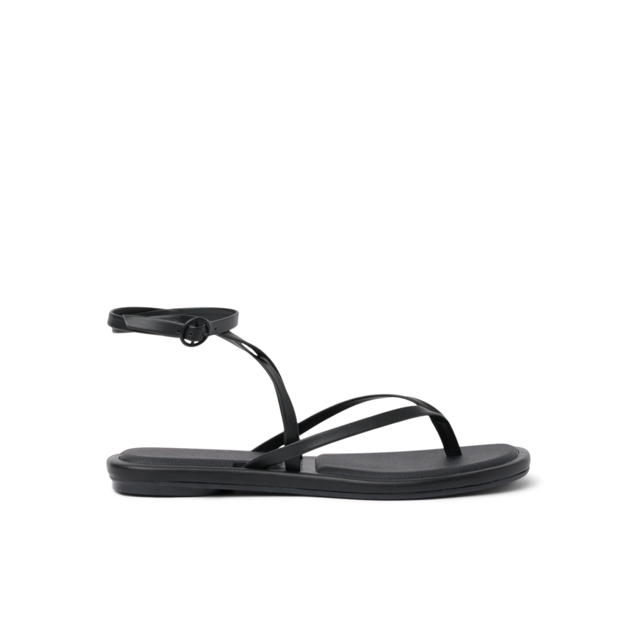 CJ8024_WILLOWQUINN_BLACK_RS_SHADOW-900x900-c4cc11b_1.png