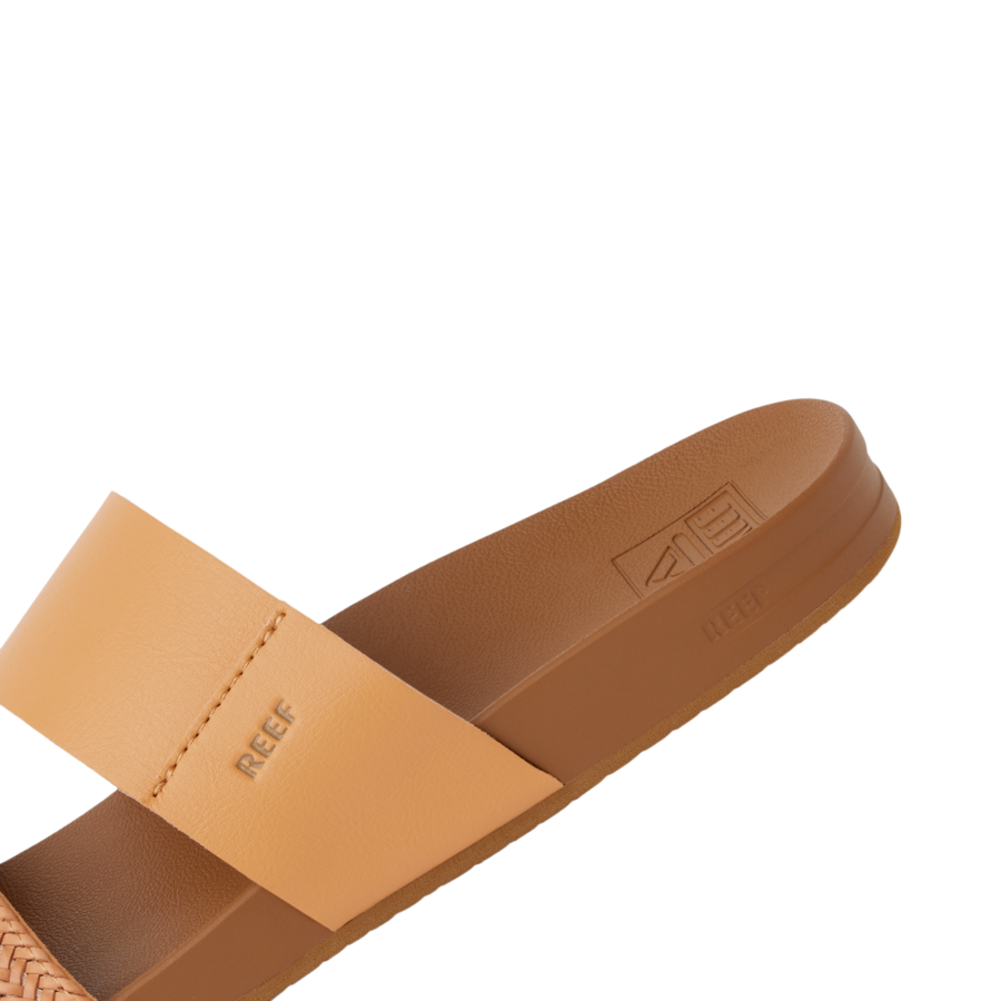 CJ8104_CUSHIONVISTA_NATURALBRAID_DTL2_SHADOW-900x900-c4cc11b.png