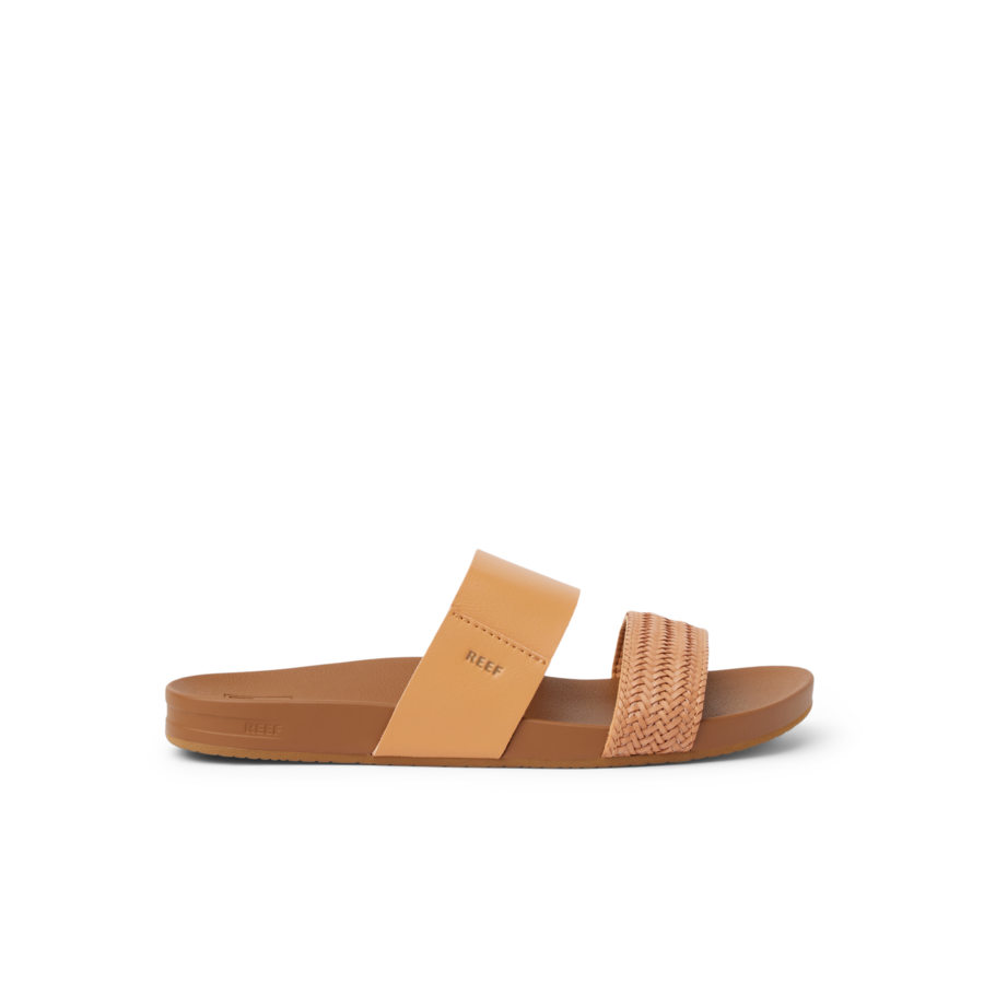CJ8104_CUSHIONVISTA_NATURALBRAID_RS_SHADOW-900x900-c4cc11b.png