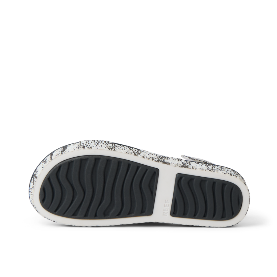 CJ8113_REEF_WATER_VISTA_BLACK_SNAKE_O_SHADOW-900x900-c4cc11b.png