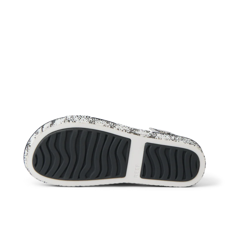 CJ8113_REEF_WATER_VISTA_BLACK_SNAKE_O_SHADOW-900x900-c4cc11b.webp
