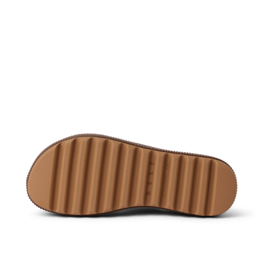 CJ8128_WATER_VISTA_HIGHER_ESPRESSO_O_SHADOW-900x900-c4cc11b_1.png
