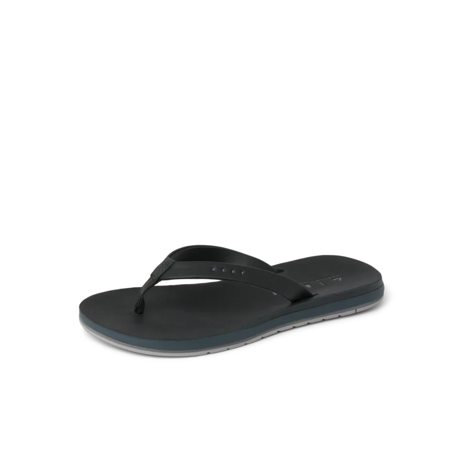 CJ8310_OJAI_CLASSIC_SLIM_BLACK_LS_SHADOW-900x900-c4cc11b.webp
