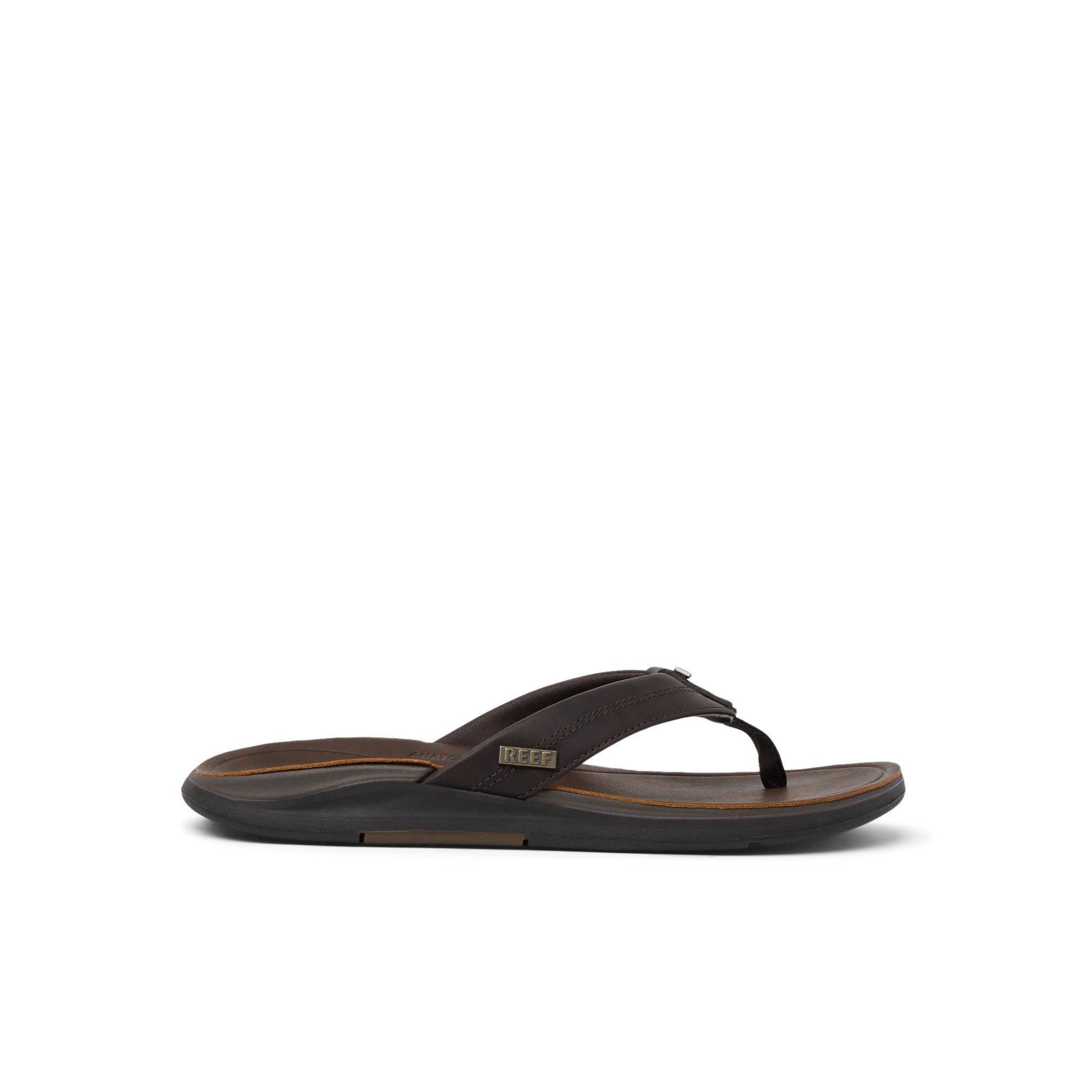 CJ8554_LEATHER_OFFSHORE_DARK_BROWN_RS_SHADOW.webp