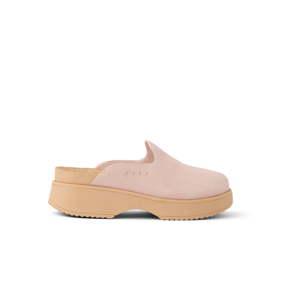 CJ8747_VISTA_SKYE_CAMEO_ROSE_SUEDE_RS_SHADOW-900x900-c4cc11b.webp