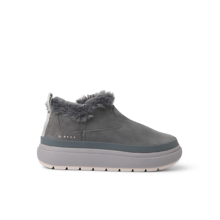 CJ9388_WEEKEND_OLIVIA_GREY_RS_SHADOW-900x900-c4cc11b_1.png