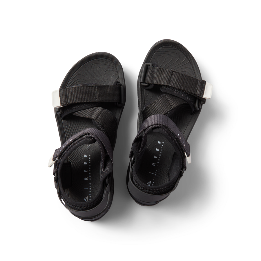 CROSSSHOREBLACKCJ6483_2803-900x900-c4cc11b.png