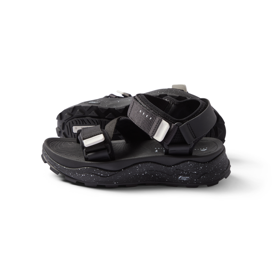 CROSSSHOREBLACKCJ6483_2805-900x900-c4cc11b.png