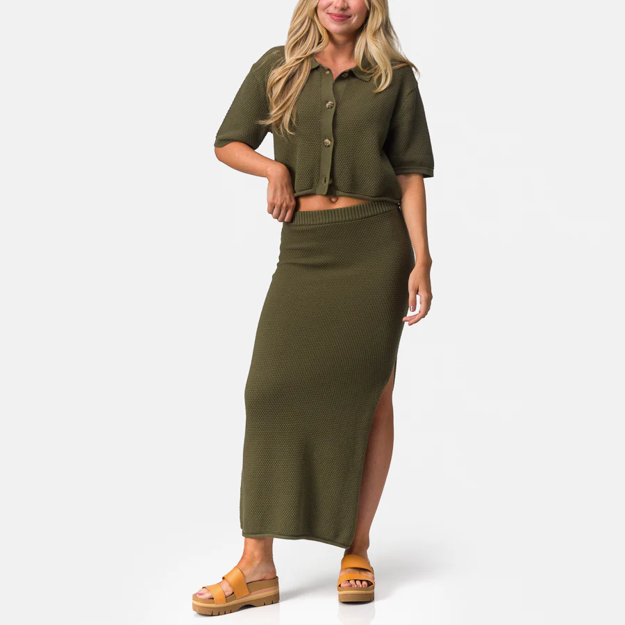 North_Sweater_Top_Olivine_3FWKJ1036LTOLV__2977-Edit-Edit.webp