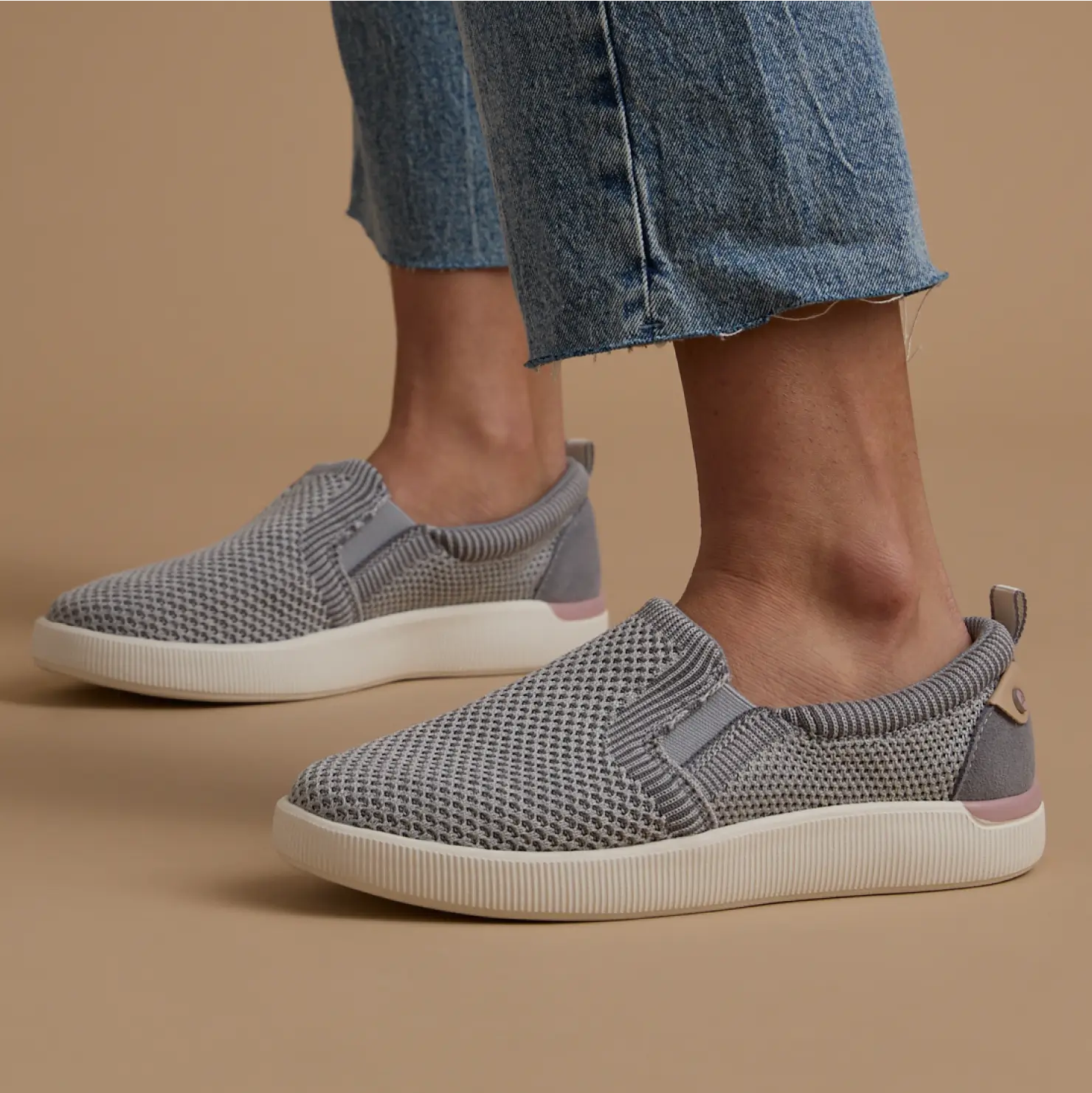 PDP-Neptune_Elyse_Grey_-PDPALT-1.png
