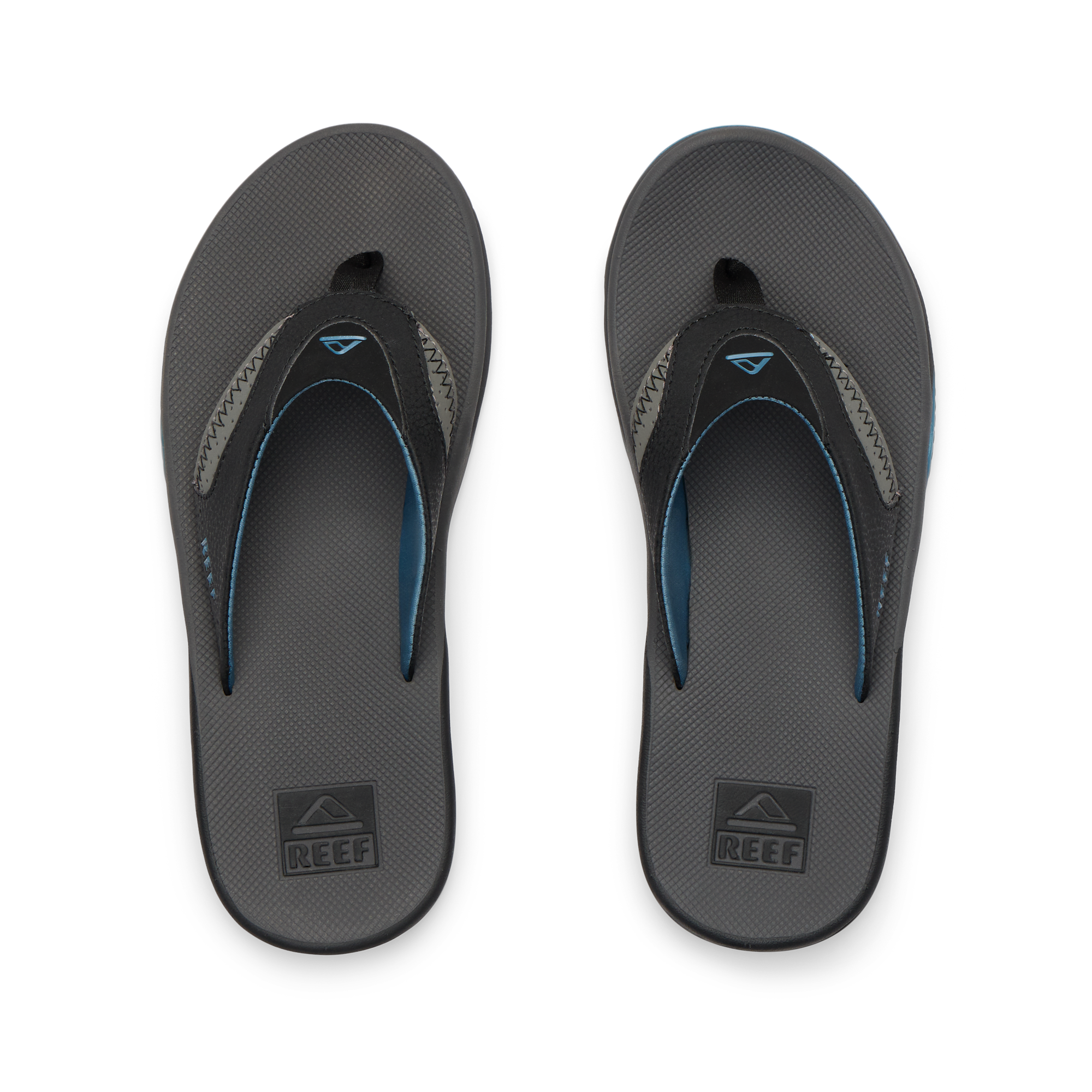 RF002026GLB_FANNING_GREY_LIGHT_BLUE_T_SHADOW.png