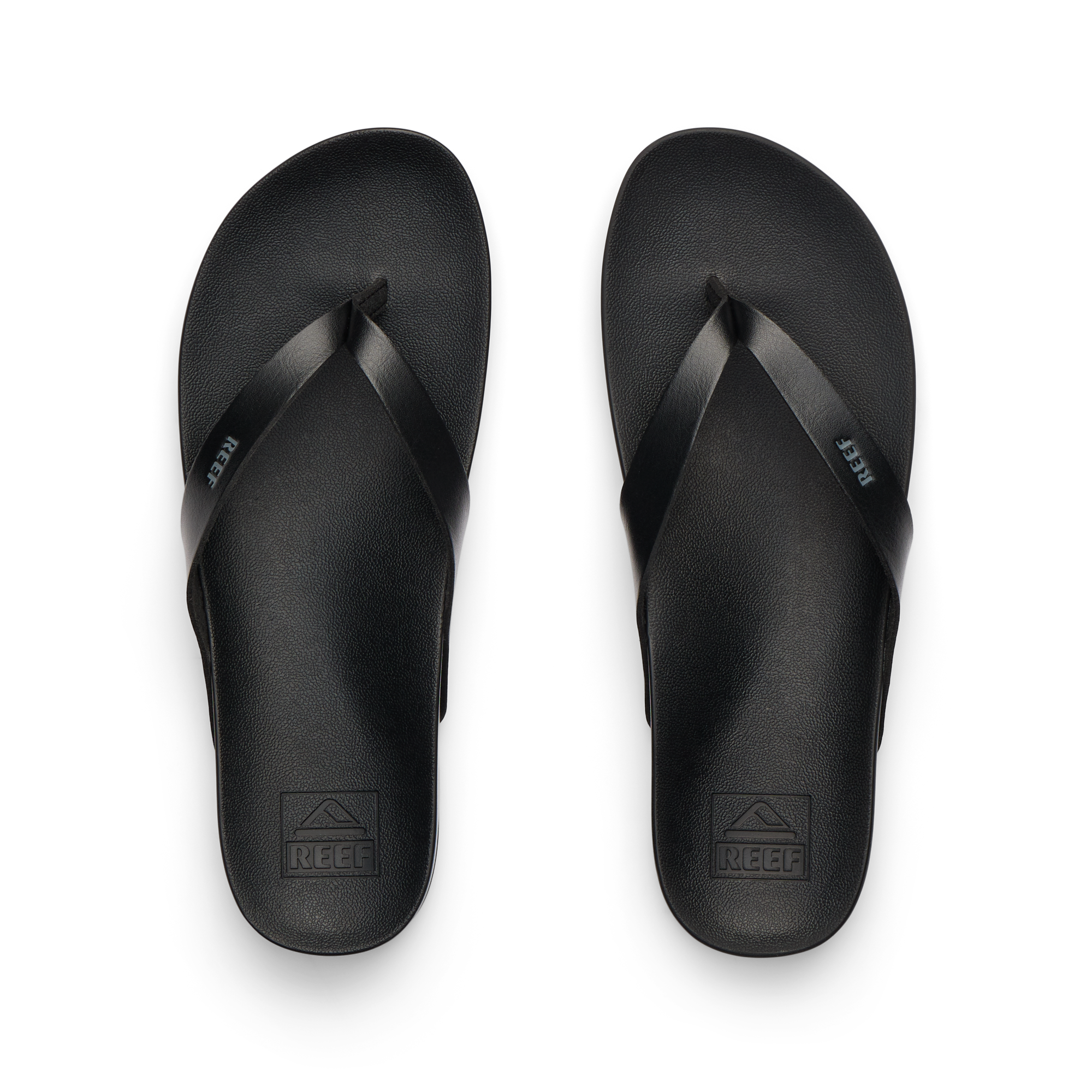 RF0A3FDSBLA_Cushion_Court_Black_T_SHADOW.png