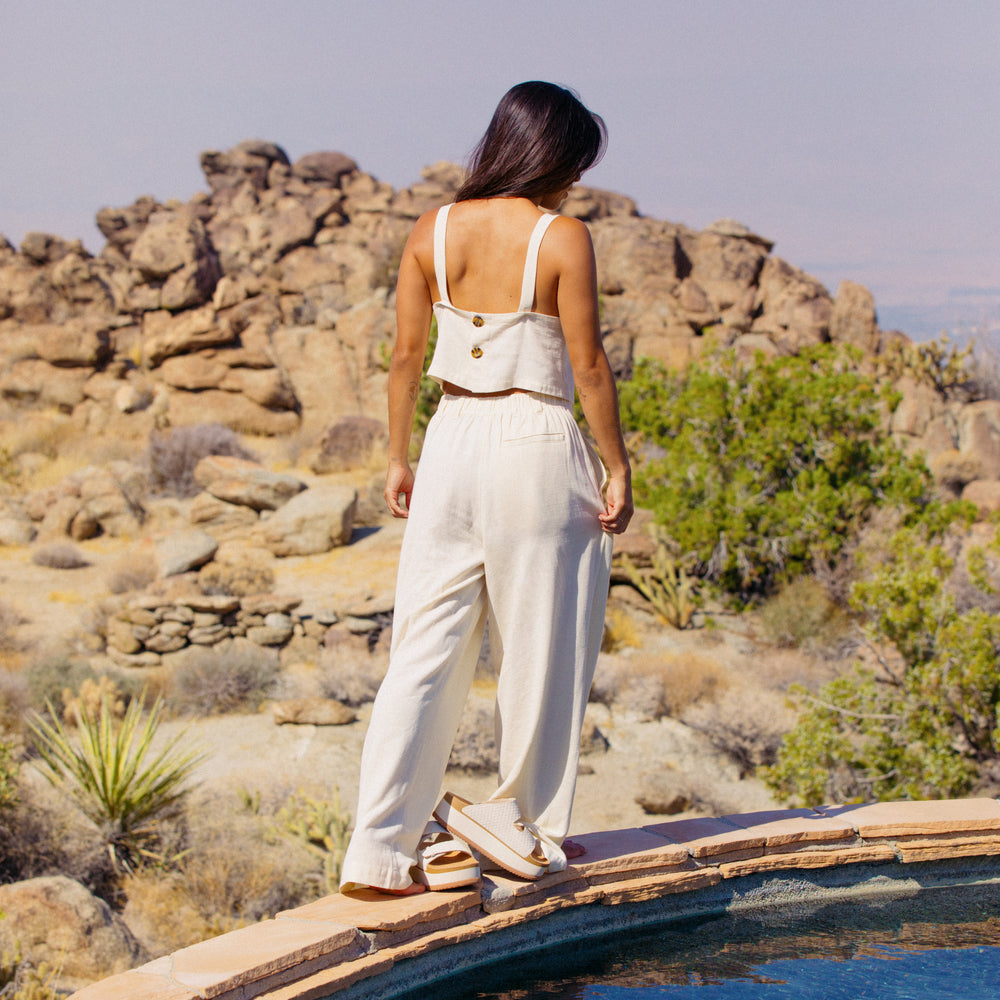 Tori_Linen_Tank_Almond_Milk_3FWWT1028ALM_Tori_Linen_Pant_3FWWP1005ALM_-_1-1000x1500-b82e9bb_1.jpg